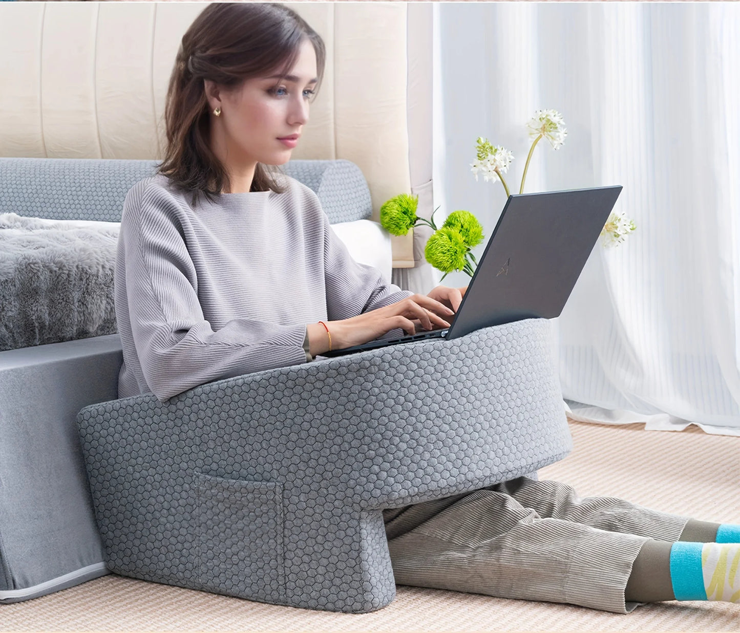 Ergonomic Lap Desk Pillow