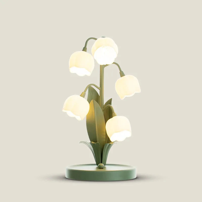 Vintage Floral Table Lamp